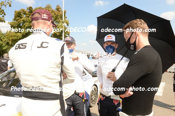 http://v2.adecom-photo.com/images//1.RALLYCROSS/2021/RALLYCROSS_LOHEACRX _2021/AMBIANCE_DIVERS/40E_3986.JPG